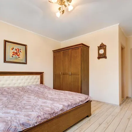 아파트 Three-bedroom In *